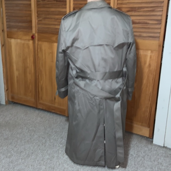 London Fog Towne trench coat 38 short with belt and fleece liner taupe excellent - Picture 5 of 15